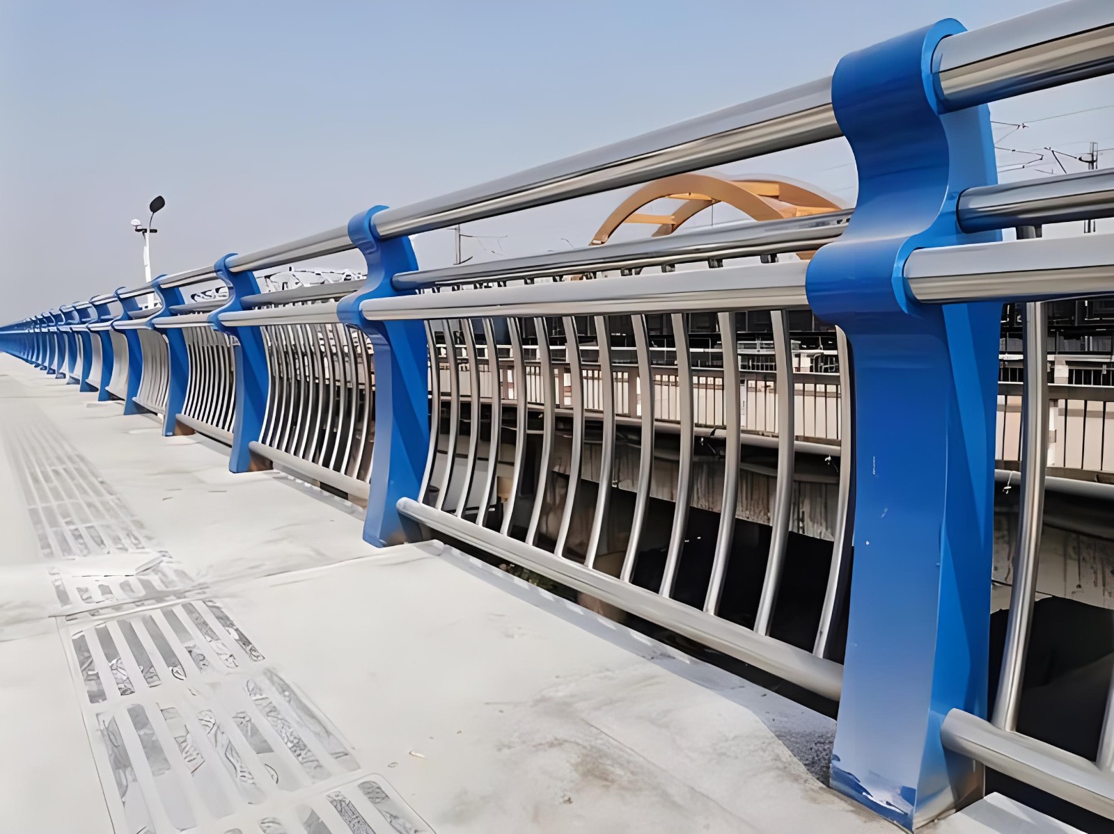 河南不锈钢复合管护栏制造工艺要求及其重要性